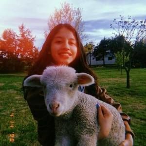 Meet your Posher, April